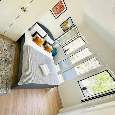 Crespo Flat Next To Avenida Liberdade Location Daire Lisboa