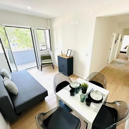 Crespo Flat Next To Avenida Liberdade Location Apartment