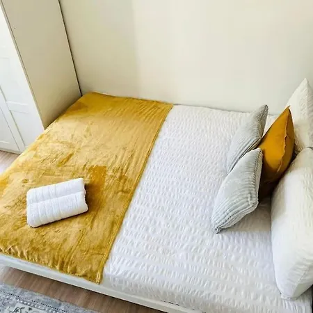 Apartment Crespo Flat Next To Avenida Liberdade Location *